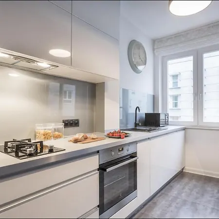 P&O Serviced Apartments Nowogrodzka Warsaw Exterior photo