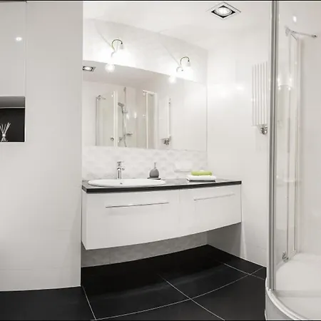 P&O Serviced Apartments Nowogrodzka Warsaw Exterior photo